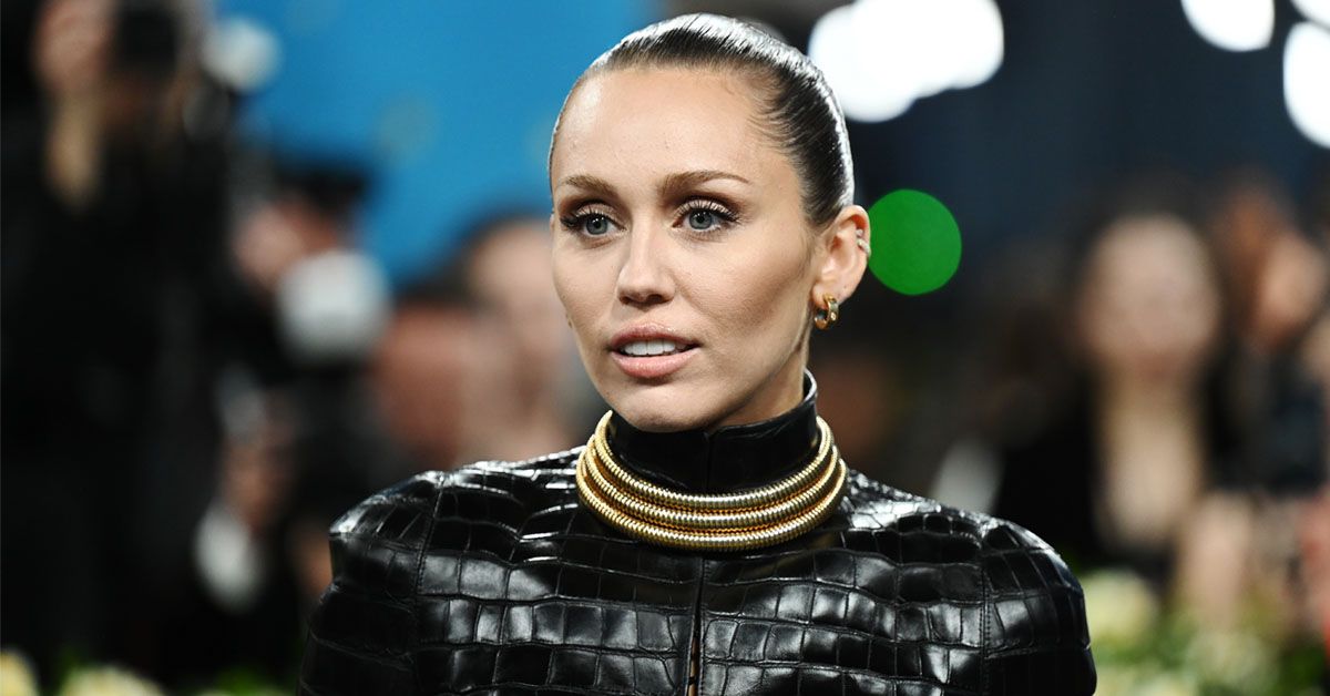 Miley Cyrus 'Acı' Yumurtalık Kisti Rüptürü: Uyarı işaretleri nelerdir?